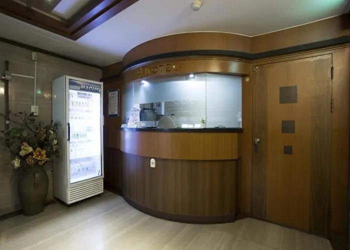 Suyu H Hotel 2*